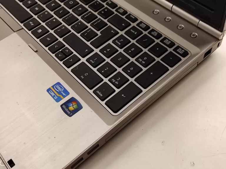 laptop-hp-elitebook-8560p-core-i5-2540-4gb-ssd128-przekatna-ekranu-15