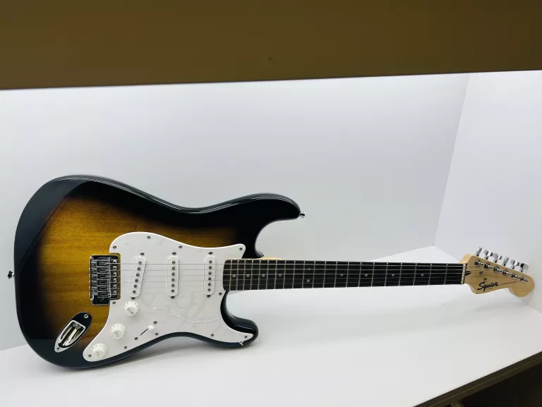 GITARA ELEKTRYCZNA FENDER SQUIER ŚLICZNA !!!