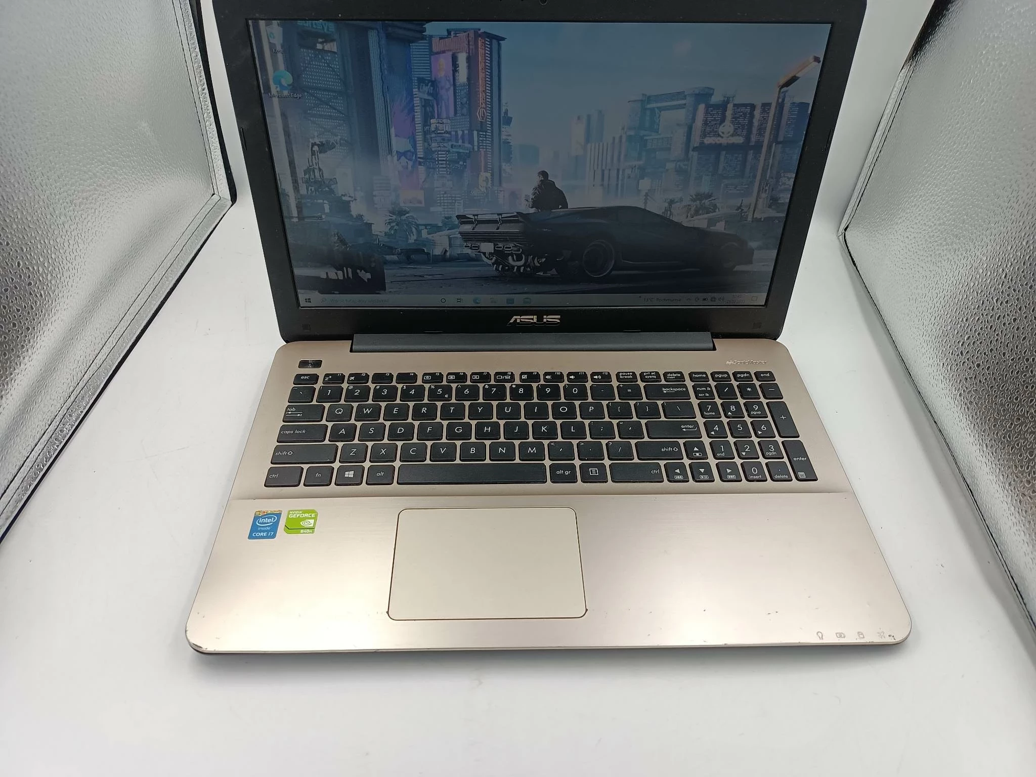 laptop-asus-f555l-seria-procesora-intel-core-i7