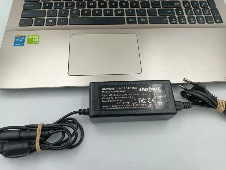 LAPTOP ASUS F555L