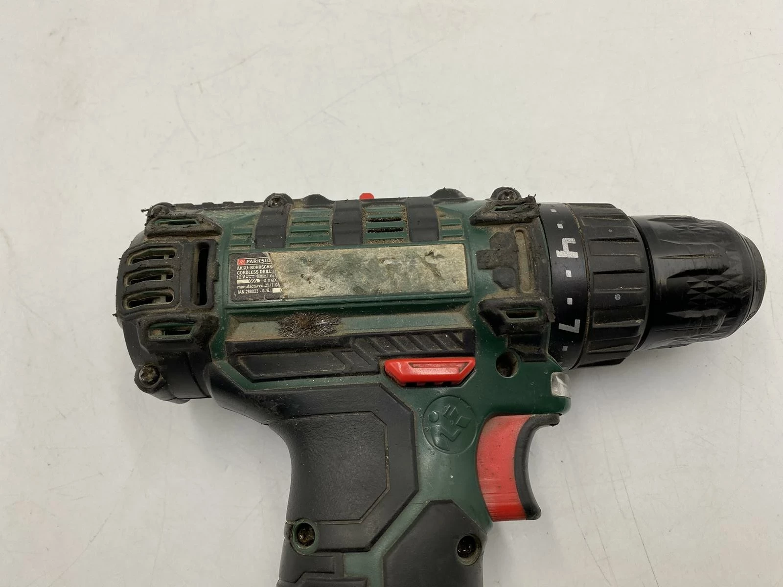 wkretarka-parkside-pabs-12-b3-ladowarka-bateria-rodzaj-silnika-silnik-szczotkowy