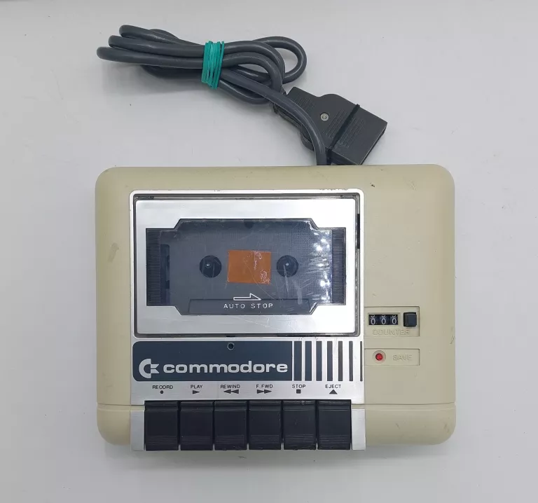 komputer-commodore-c64-dodatki-retro-stan-uzywany