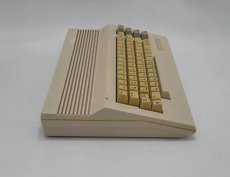 KOMPUTER COMMODORE C64 DODATKI! RETRO!