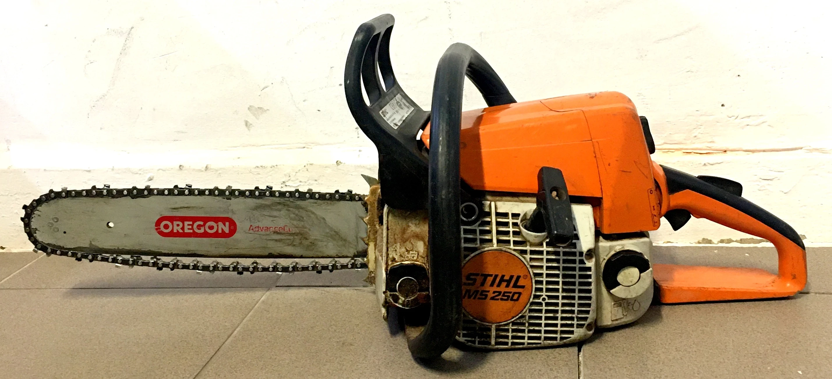 pila-spalinowa-stihl-ms-250c-2010r-wolnosci-2-nisko
