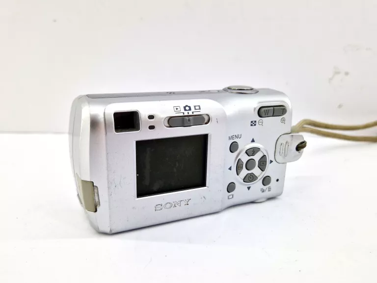APARAT SONY DSC-S40