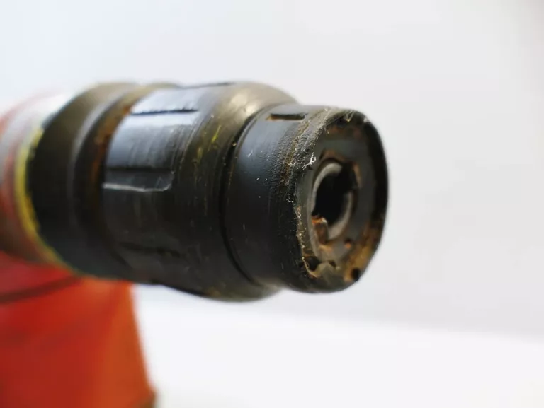 MŁOTOWIERTARKA HILTI TE 15 650W