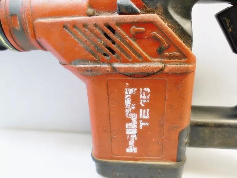 MŁOTOWIERTARKA HILTI TE 15 650W
