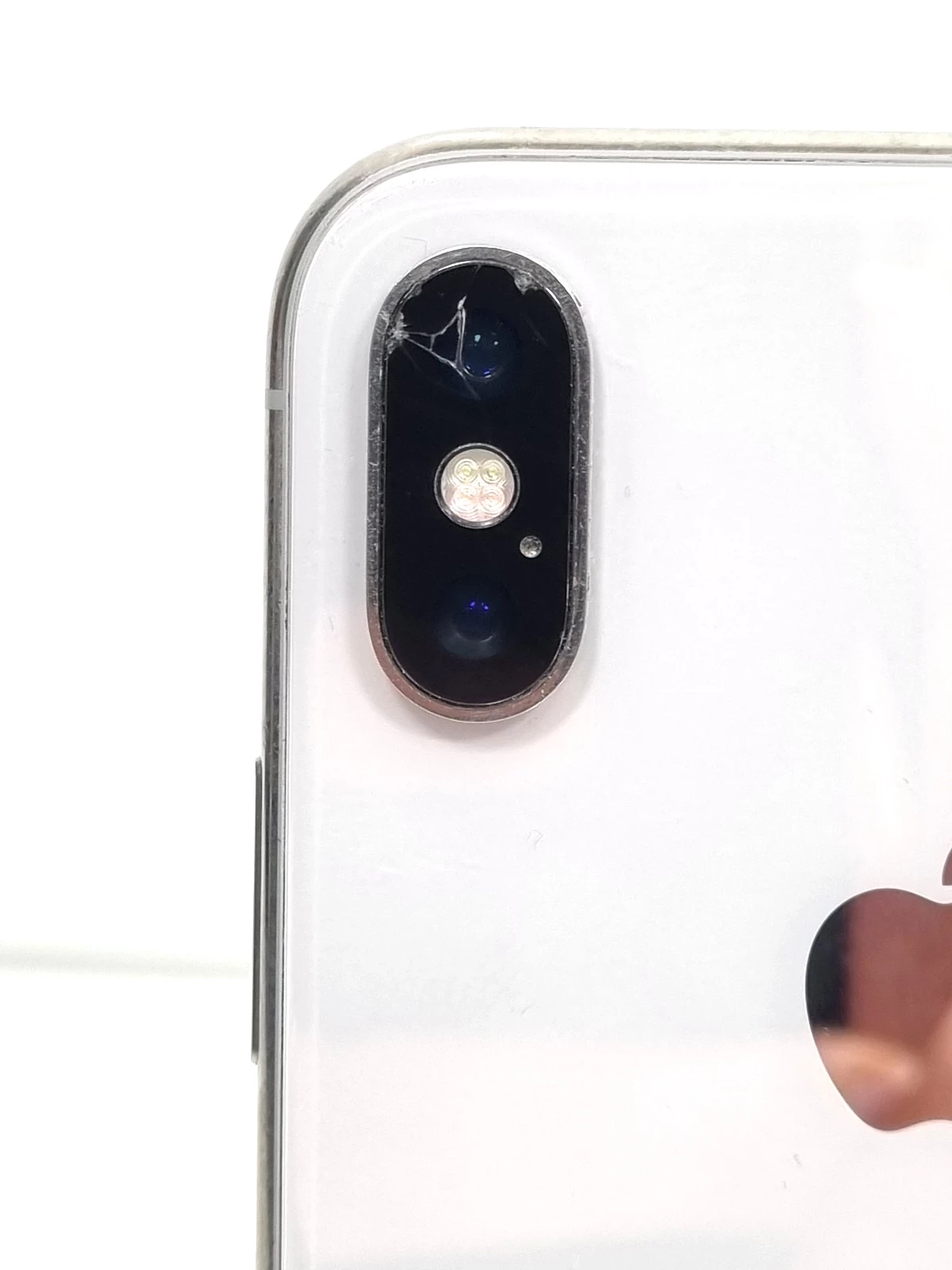 telefon-iphone-x-64gb-komplet-ean-gtin-0190198457486