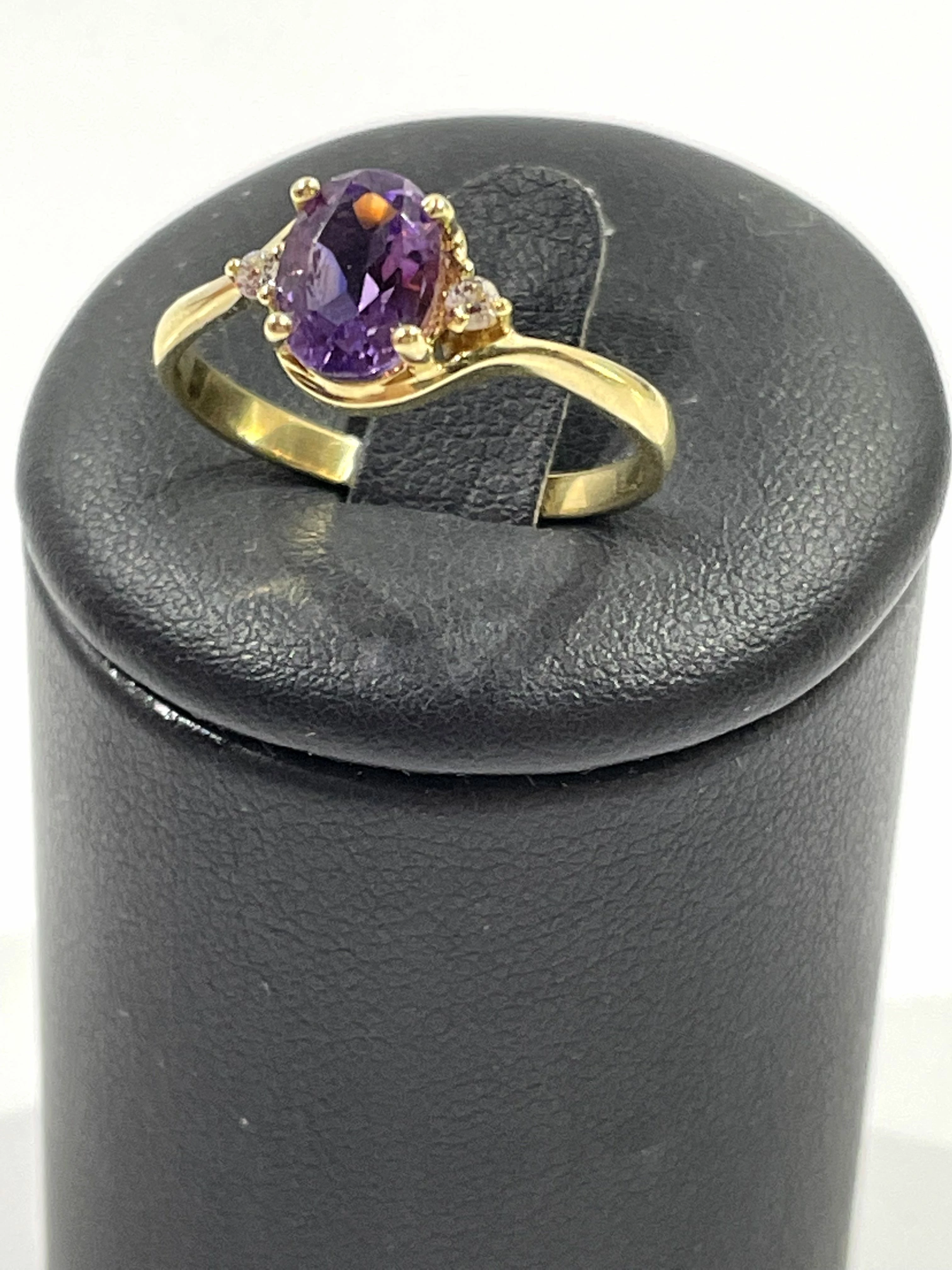 zloty-pierscionek-fioletowe-cyrkonie-302-585-r19-material-zloto