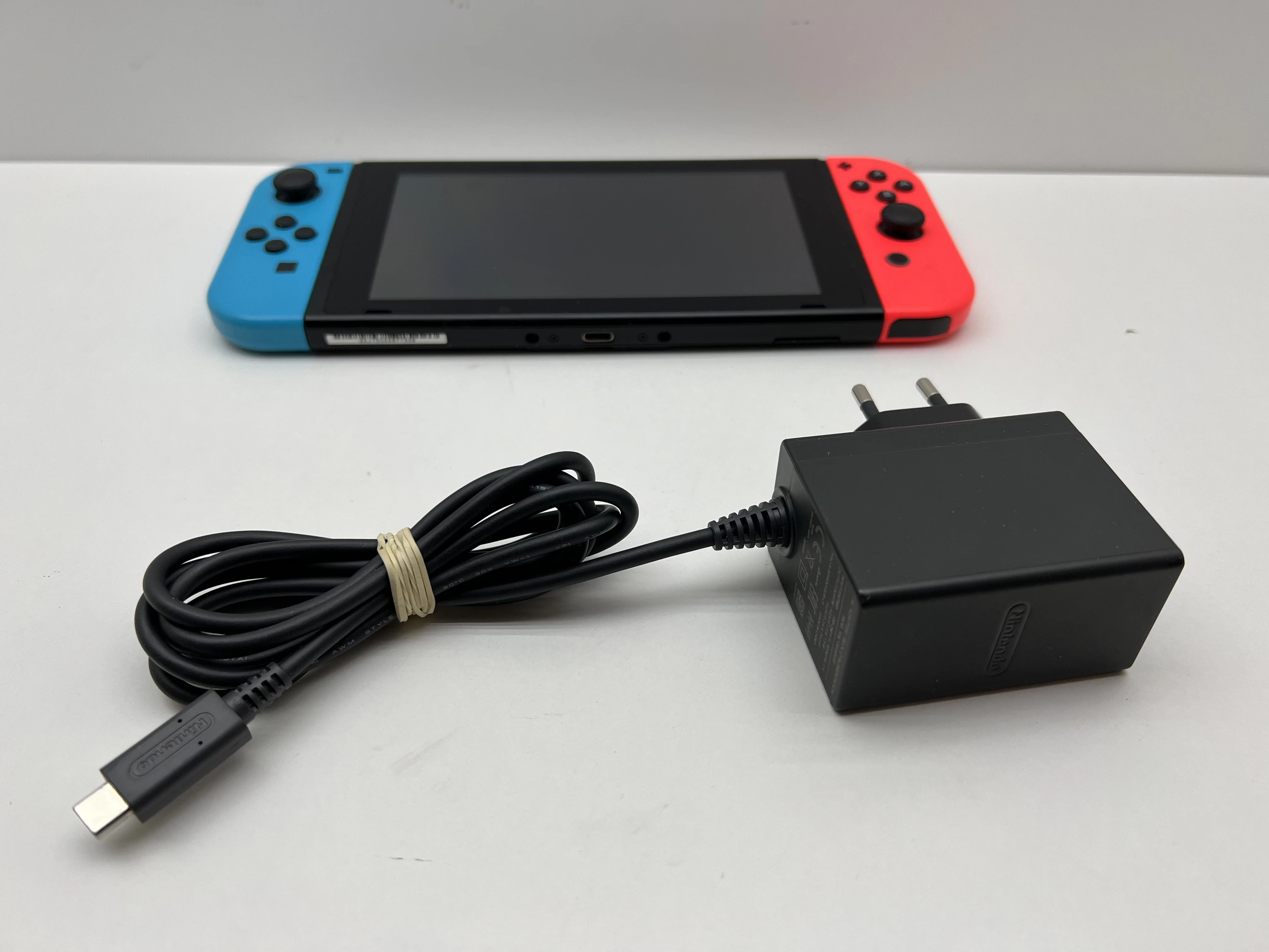 konsola-nintendo-switch-kod-producenta-12380165