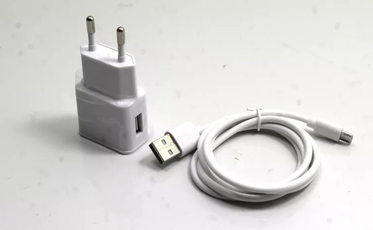 ŁADOWARKA MICRO USB 2A