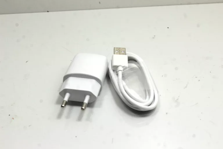 ŁADOWARKA USB-C KOSTKA + KABEL