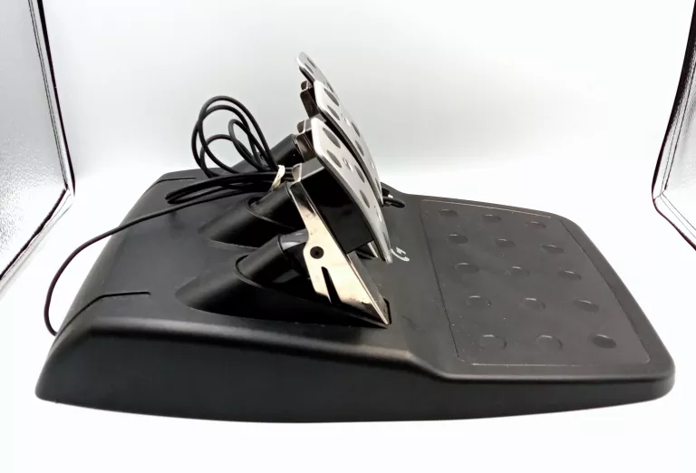 ZESTAW GAMINGOWY LOGITECH G923 KOMPLET W PUDEŁKU