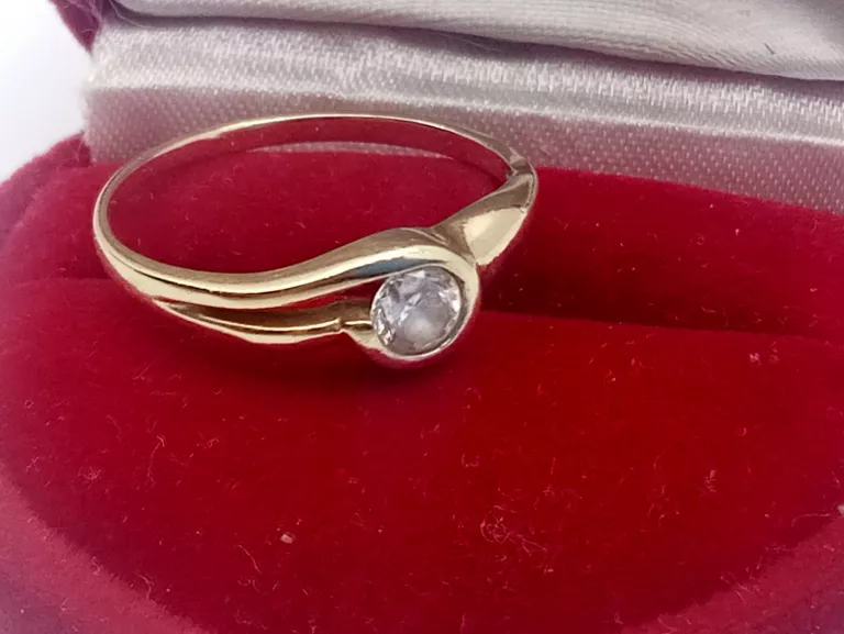 sliczny-zloty-pierscionek-195gpr585r17-kolor-dominujacy-205826-225106