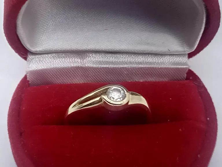 sliczny-zloty-pierscionek-195gpr585r17-jana-pawla-ii-9426-plock