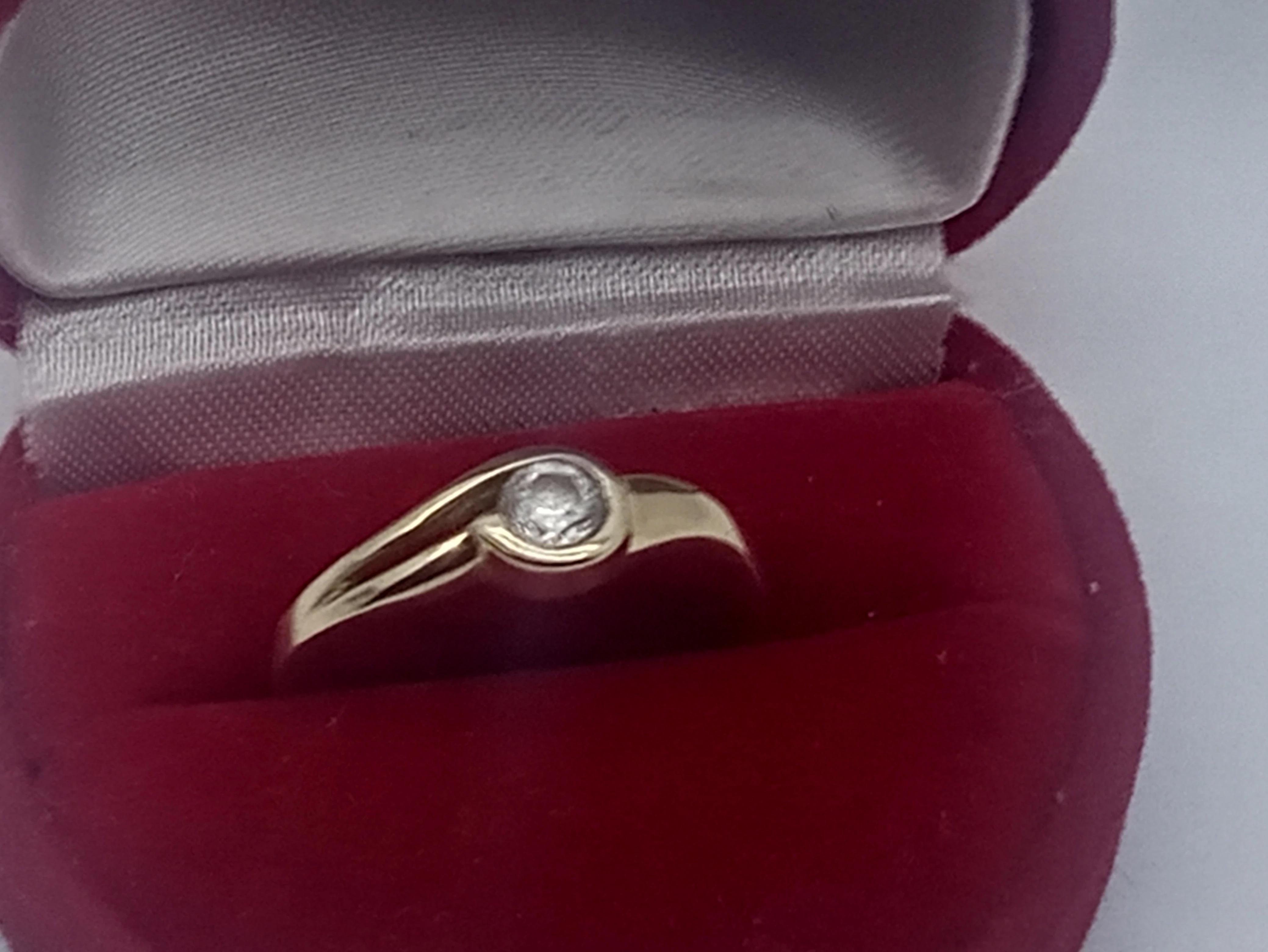 sliczny-zloty-pierscionek-195gpr585r17-rodzaj-2205-2