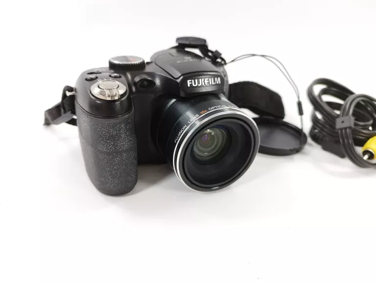 aparat-fujifilm-finepix-s1730-zoom-optyczny-15
