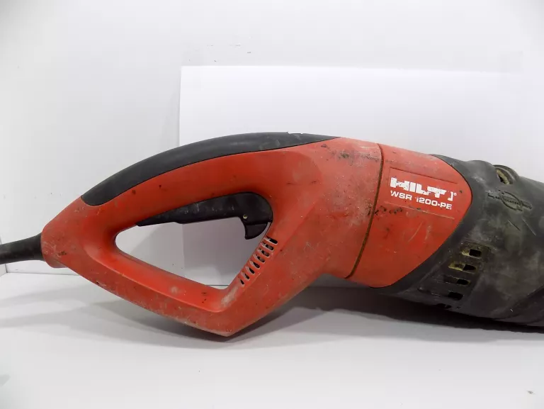 PILA SZABLISTA HILTI WSR 1200 PE ZESTAW LISI OGON