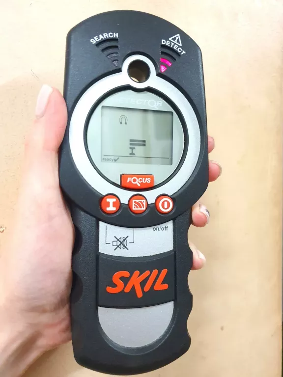 detektor-skil-550-etui-rodzaj-wykrywacz-przewodow