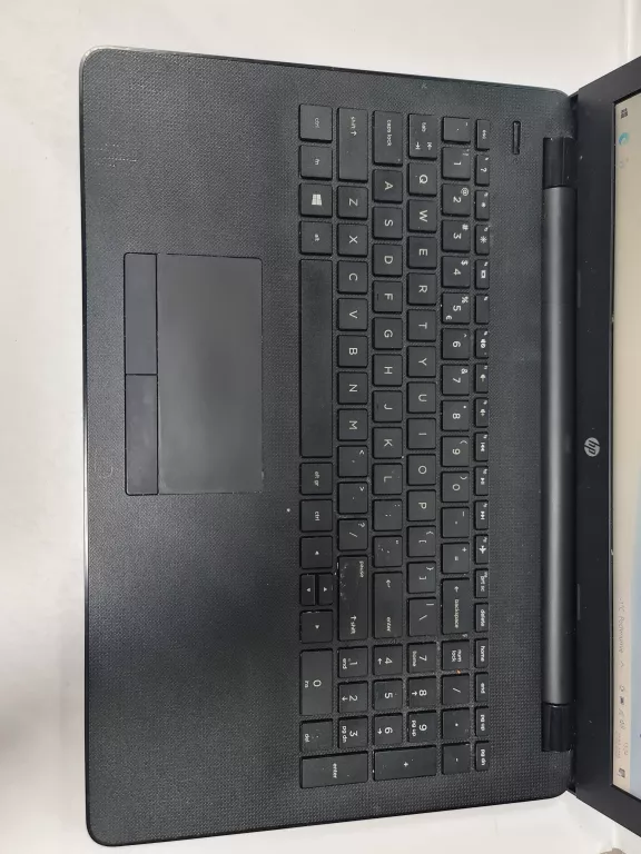 LAPTOP HP 15 BS000NW