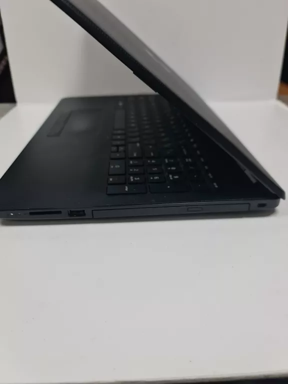 LAPTOP HP 15 BS000NW