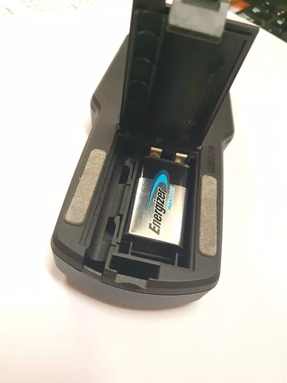 DETEKTOR SKIL 550 + ETUI