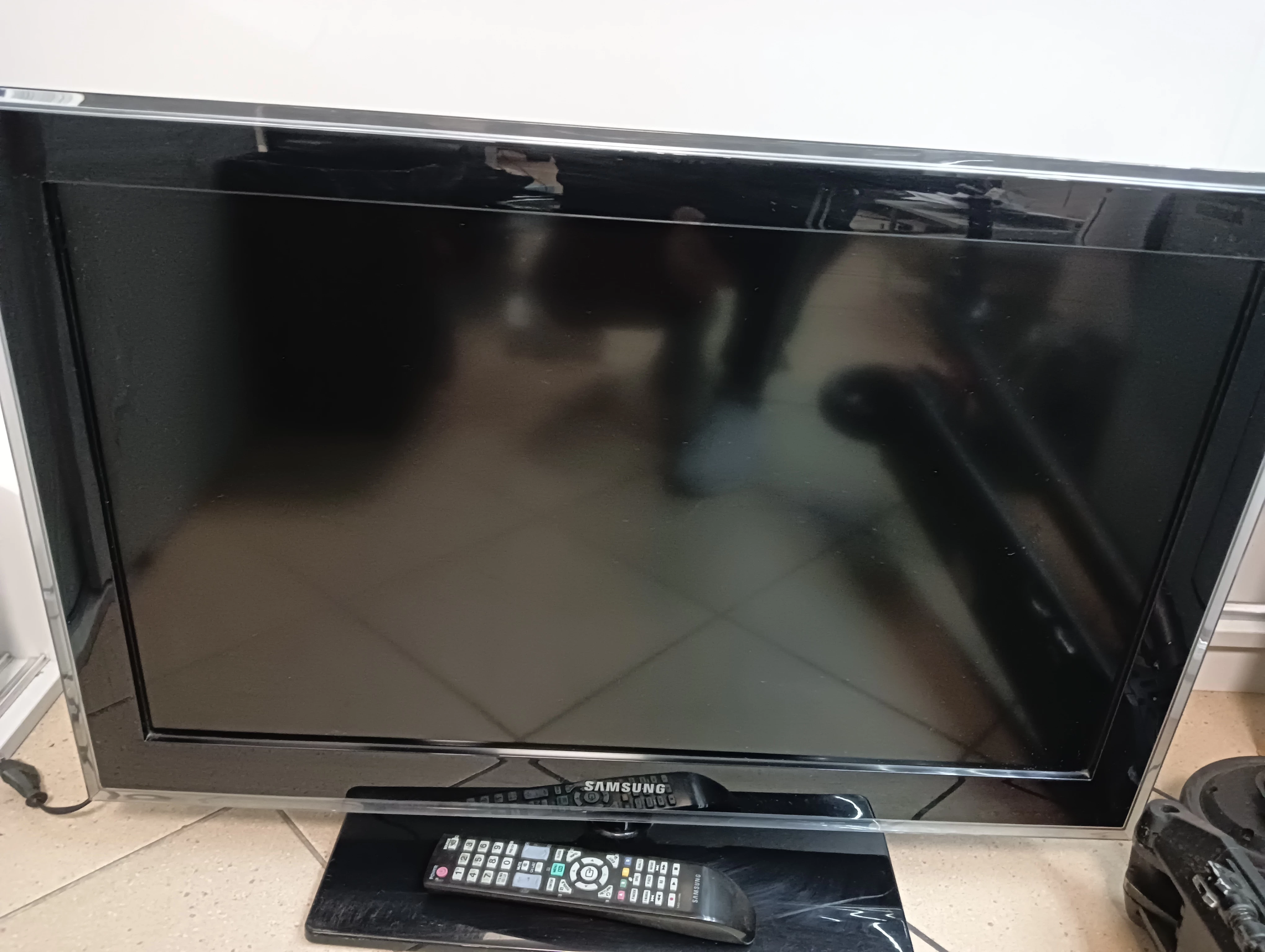 telewizor-samsung-le32d550-bytomska-12-czeladz