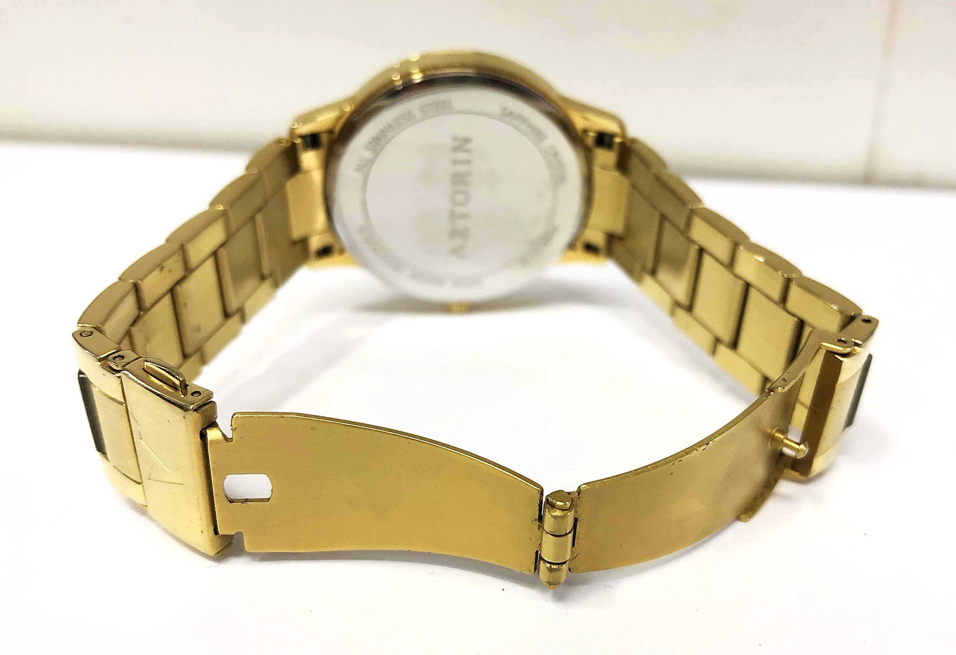 zegarek-aztorin-a068-g379-funkcje-datownik