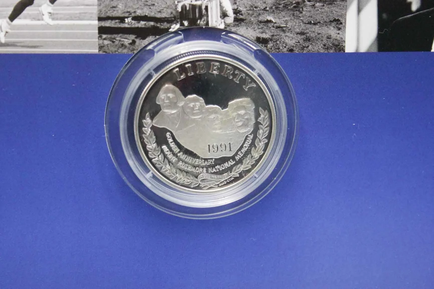 kolekcja-amerykanskie-srebrne-dolary-stan-opakowania-otwarte