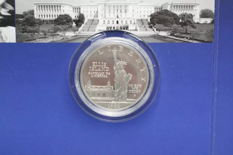 kolekcja-amerykanskie-srebrne-dolary-prusa-60-pruszkow