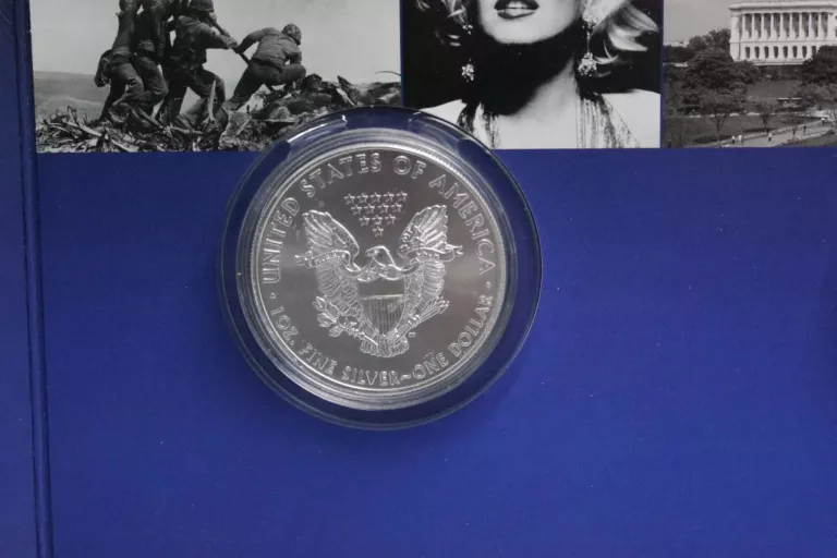 kolekcja-amerykanskie-srebrne-dolary-stan-opakowania-otwarte