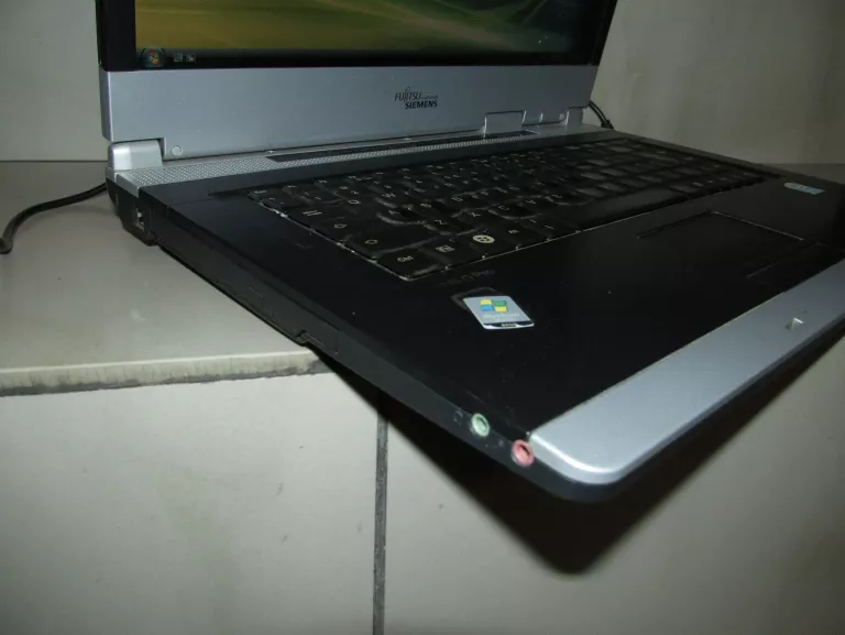 LAPTOP FUJI AMILO PRO