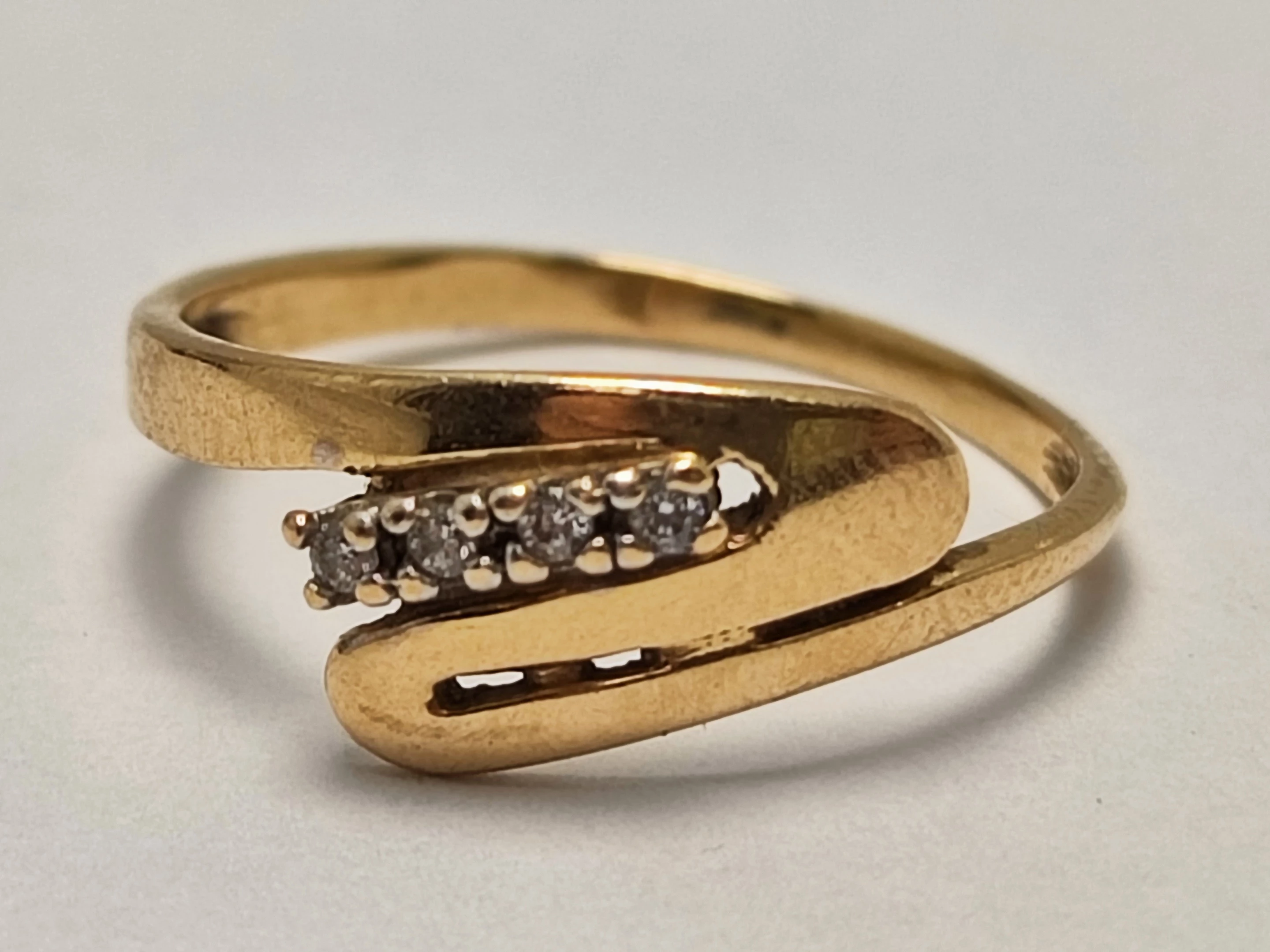 zloty-pierscionek-pr585-133g-r10-material-15835-2