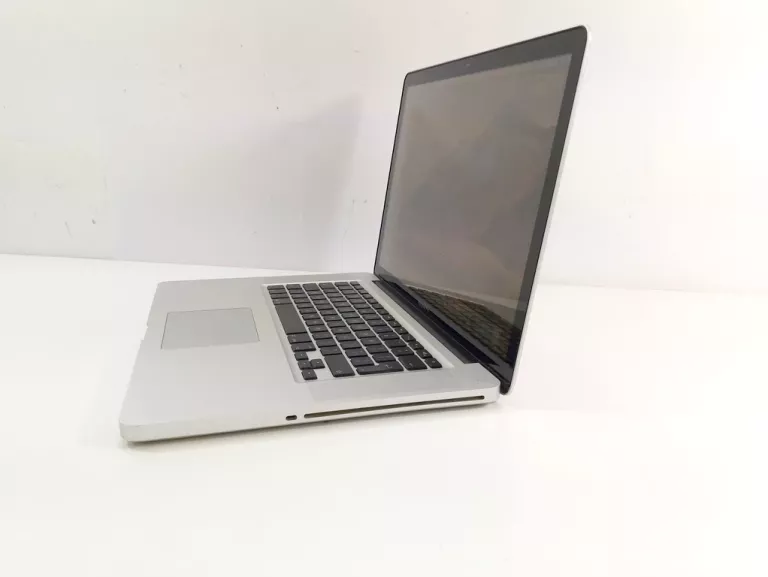 LAPTOP MACBOOK PRO A1286 I7 8GB RAM 128 SSD + ZAS