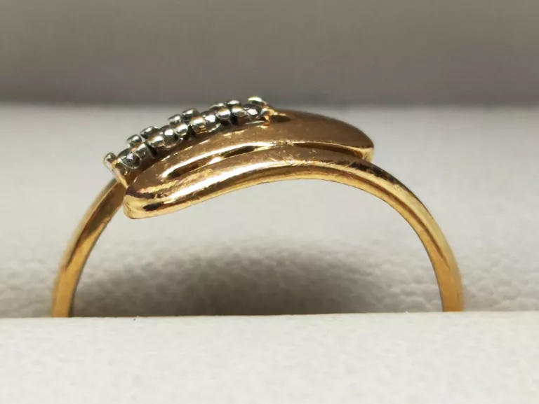 ZŁOTY PIERŚCIONEK PR.585 1,33G R.10