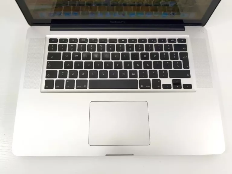 LAPTOP MACBOOK PRO A1286 I7 8GB RAM 128 SSD + ZAS
