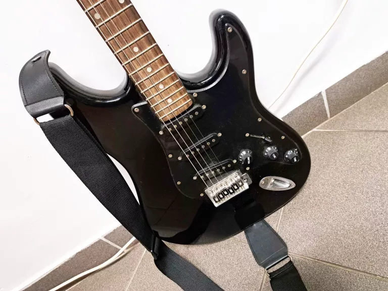 gitara-elektryczna-clifton-kod-producenta