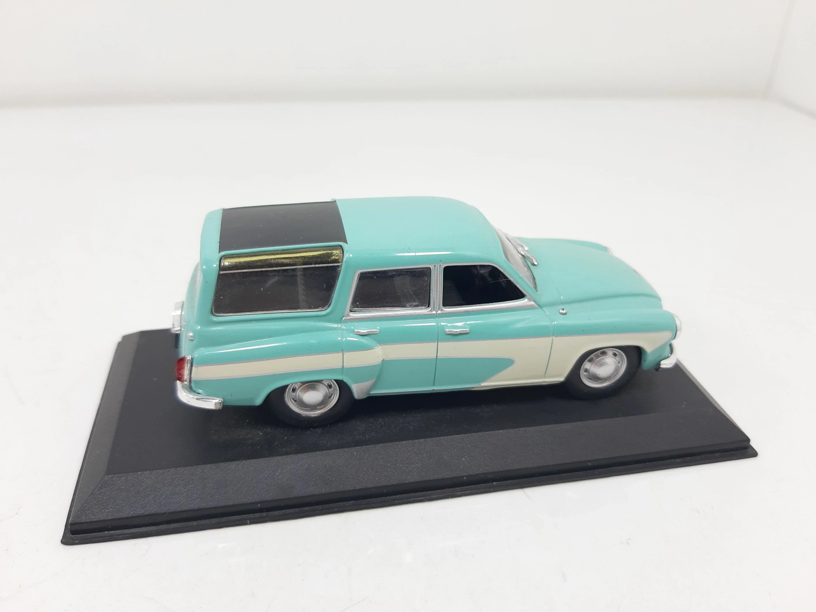 wartburg-311-camping-legendy-prl-samochod-auto-model-wartburg-312-limousine