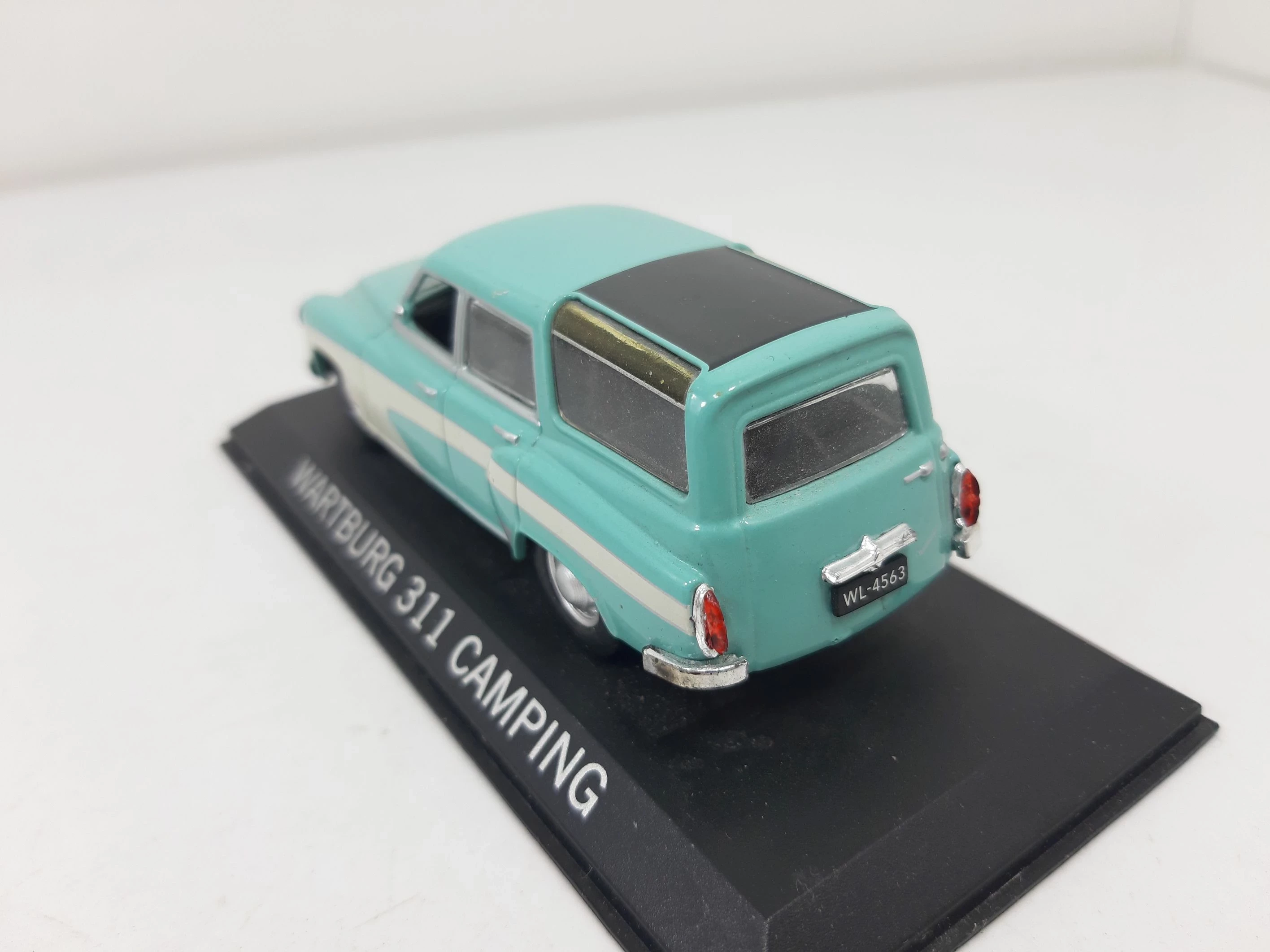 wartburg-311-camping-legendy-prl-samochod-auto-ean-gtin-9788324810772