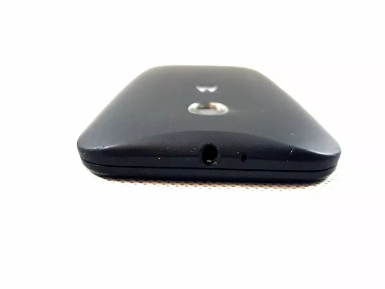 TELEFON MOTOROLA XT1021