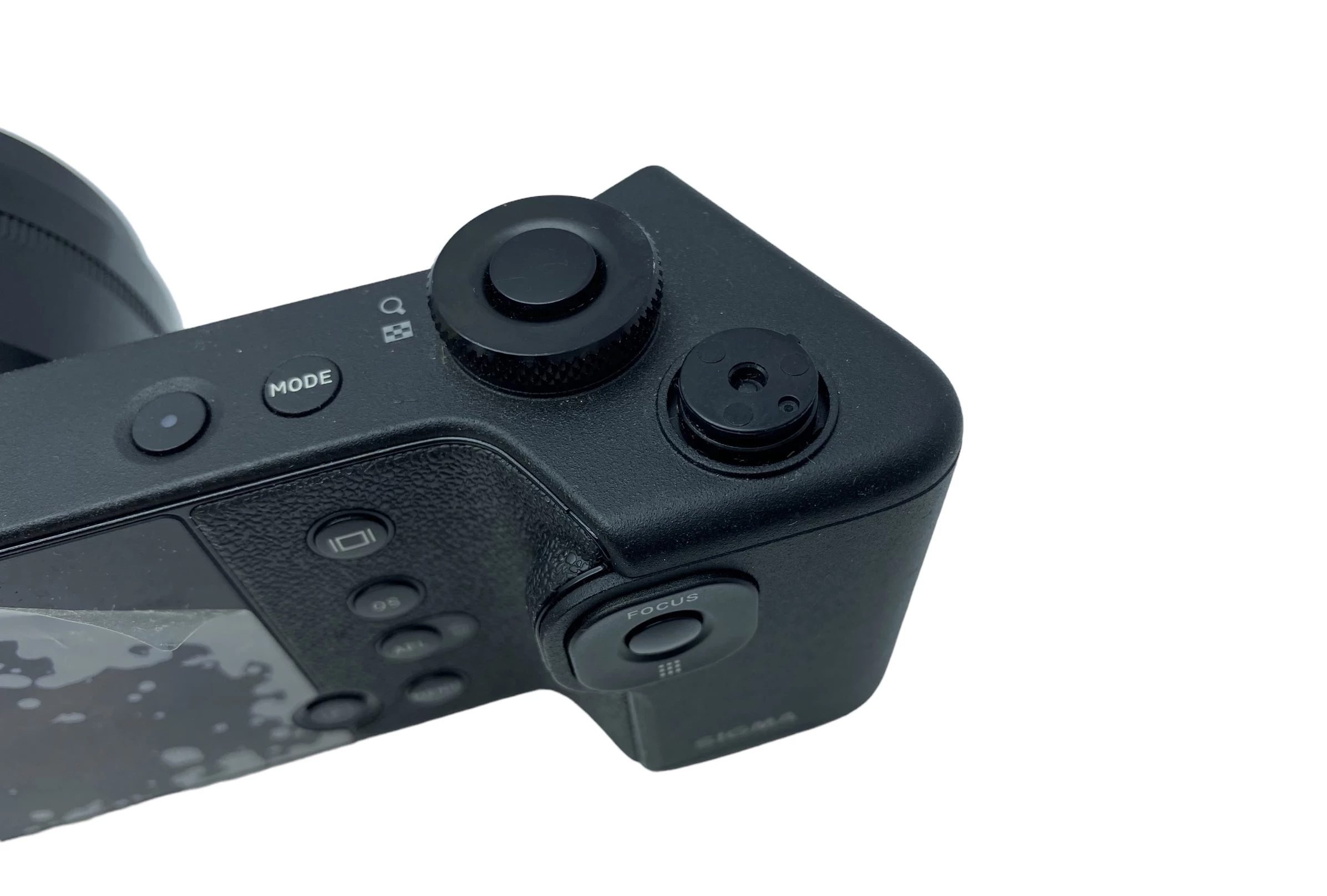 aparat-sigma-dp2-quattro-ladowarka-rozdzielczosc-46