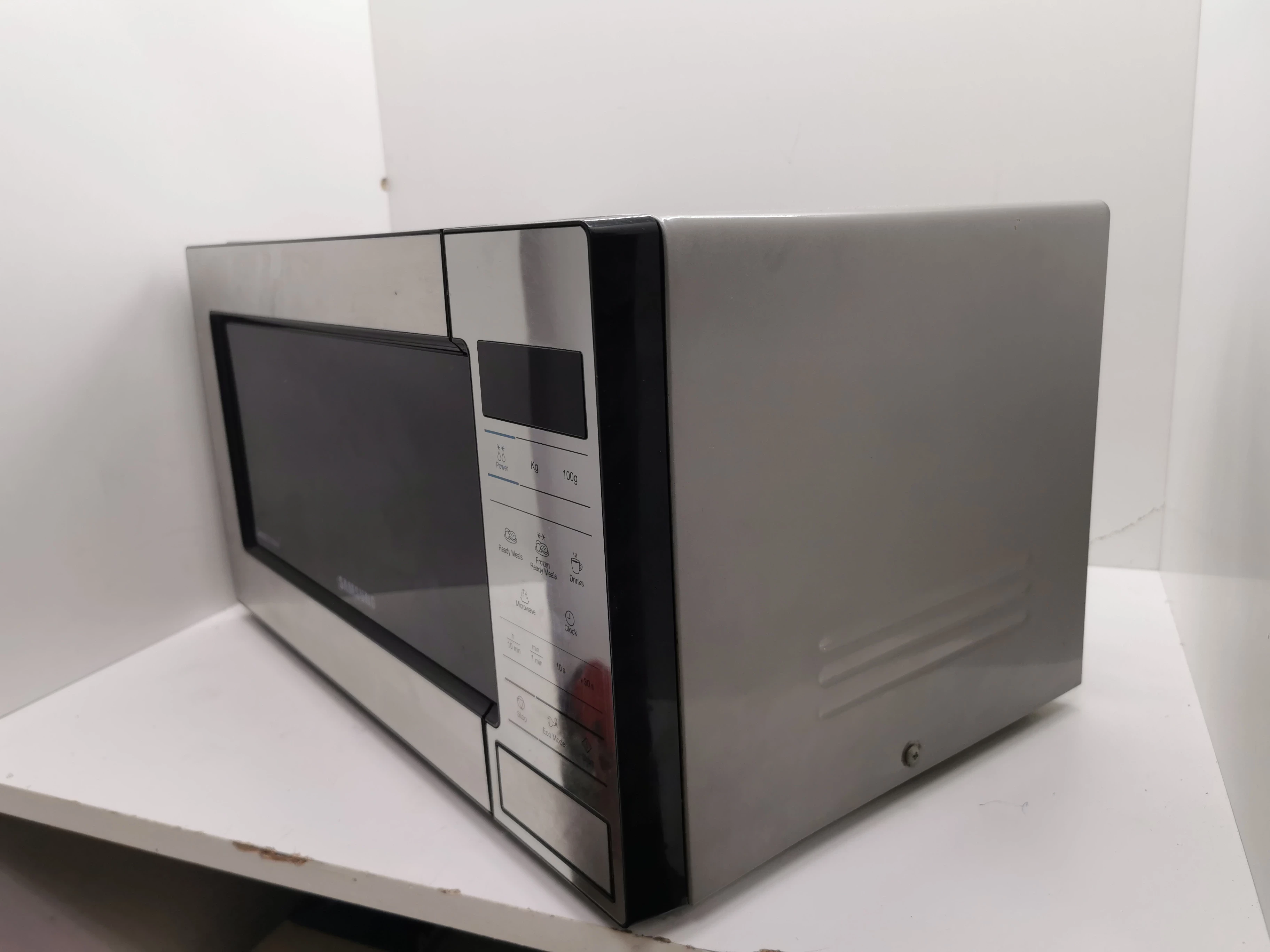 kuchenka-mikrofalowa-samsung-me83m-moc-mikrofal-800