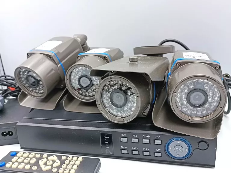 REJESTRATOR LV-HDVR0801H + KAMERY LV-AK30MT