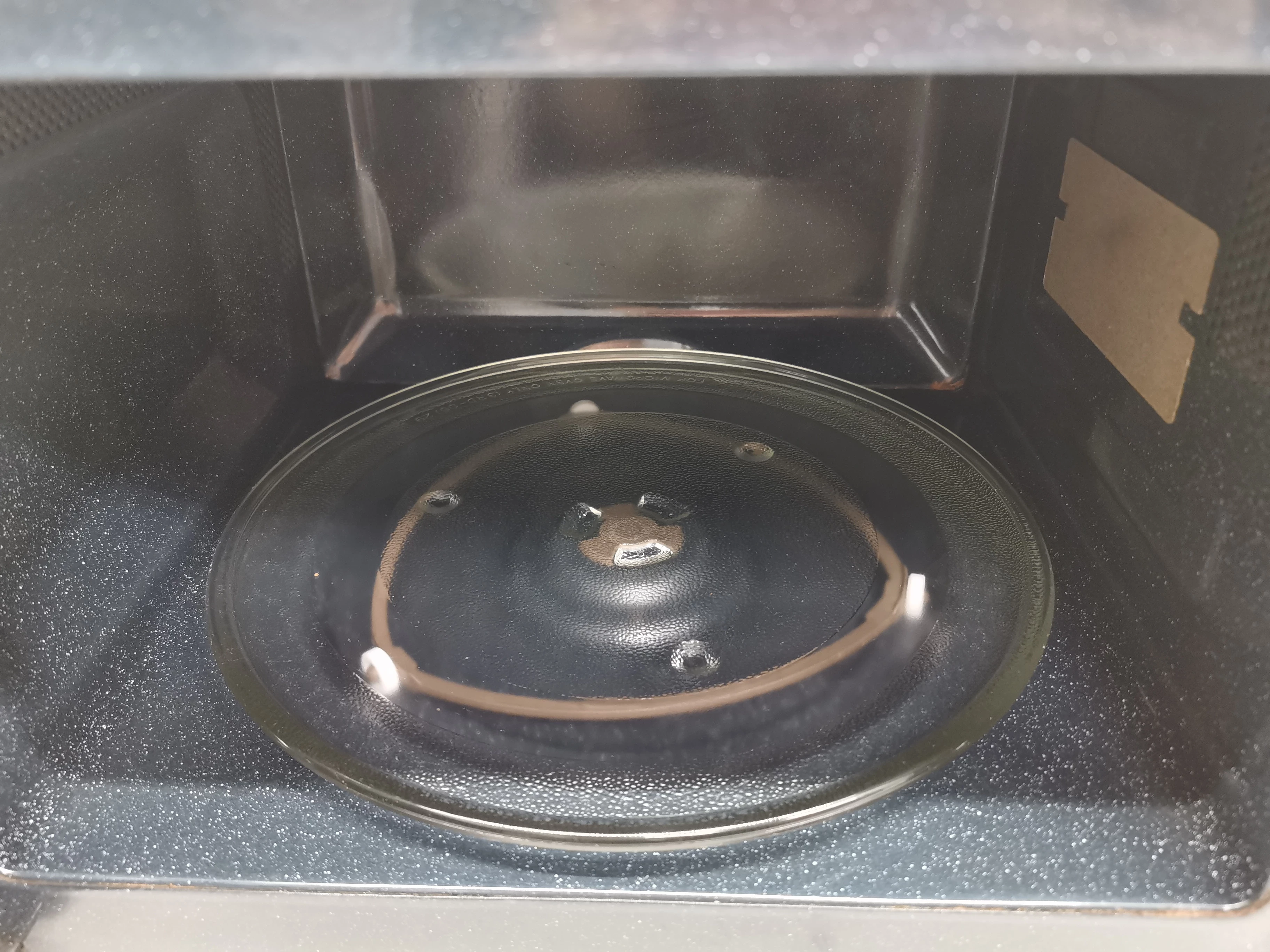 kuchenka-mikrofalowa-samsung-me83m-pojemnosc-23