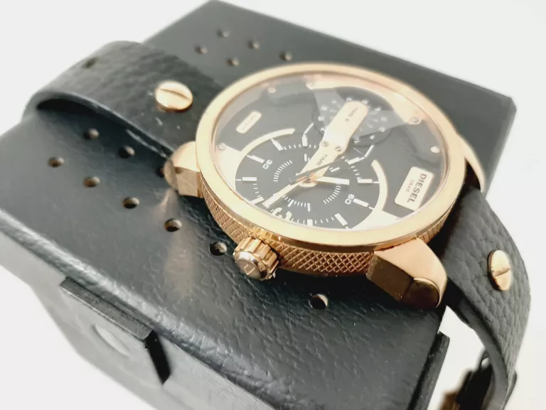 zegarek-diesel-dz7317-mechanizm-kwarcowy