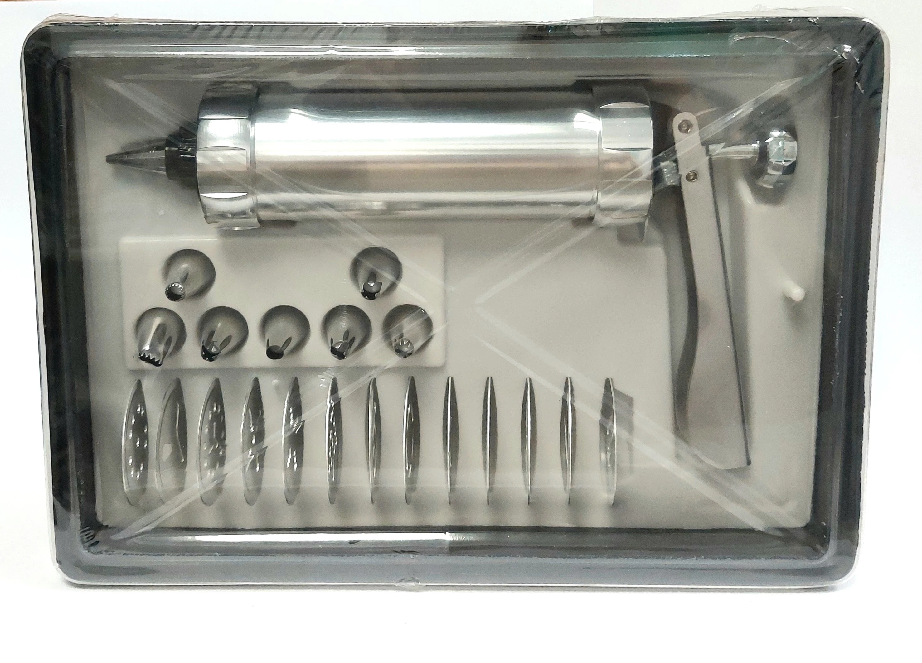 zestaw-do-wypiekowdekorowania-ze-stali-nierdz-orzegowska-25-bytom