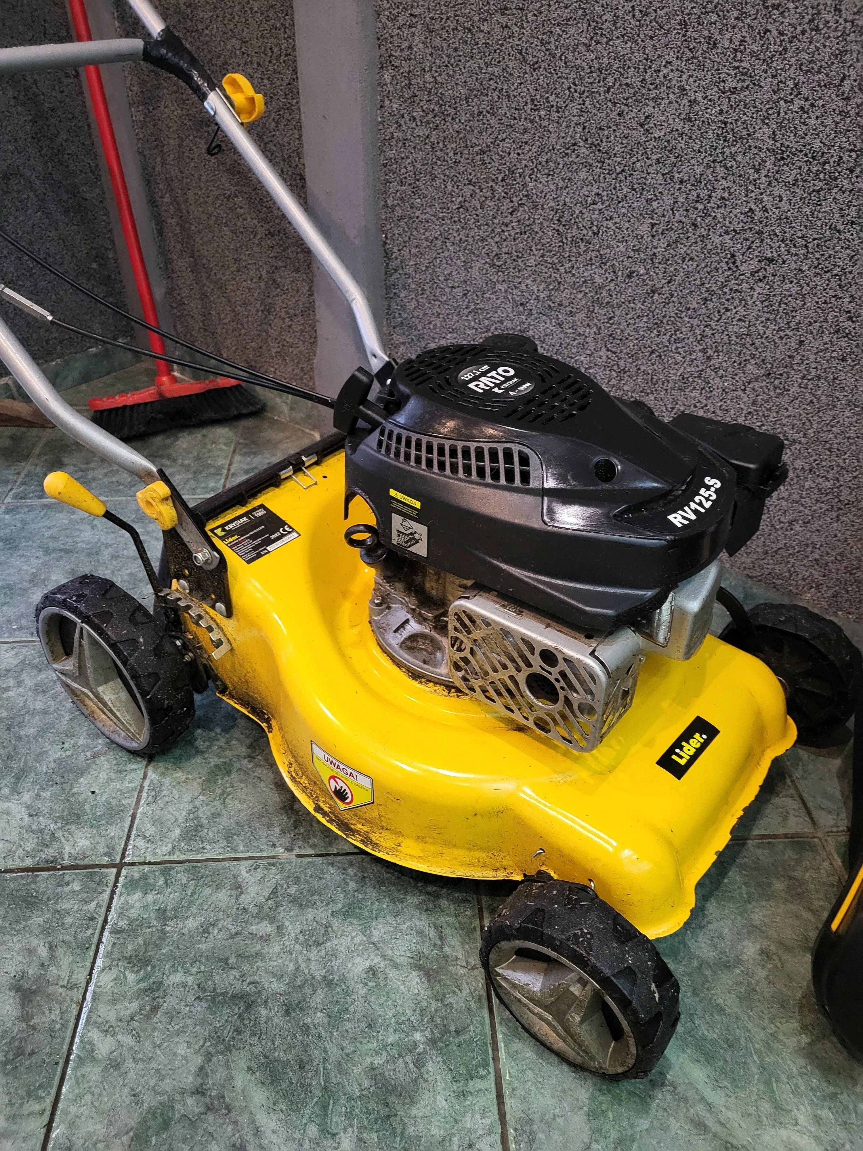 kosiarka-spalinowa-lider-rv125-s-gwarancja-stan-uzywany