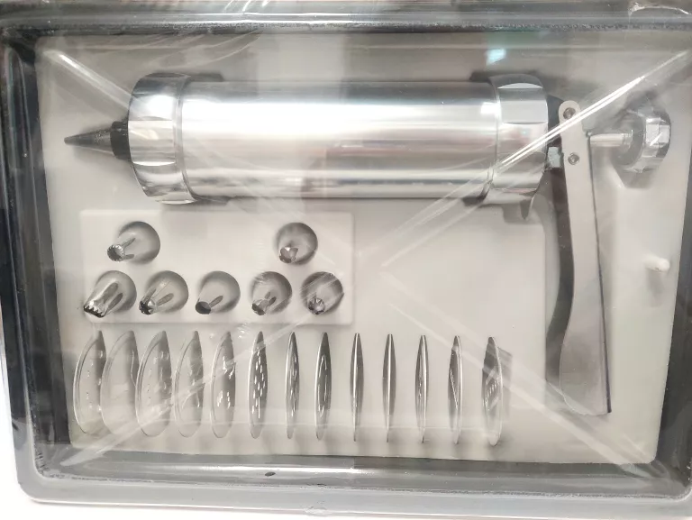 zestaw-do-wypiekowdekorowania-ze-stali-nierdz-kod-producenta-9077949879029