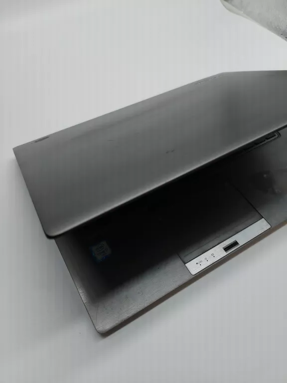 LAPTOP TOSHIBA I7 - 6500U 8GBRAM 240GB