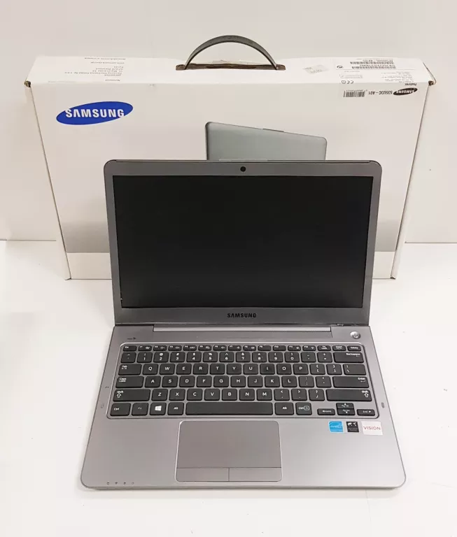 LAPTOP SAMSUNG 535U3C-A01 *OPIS*